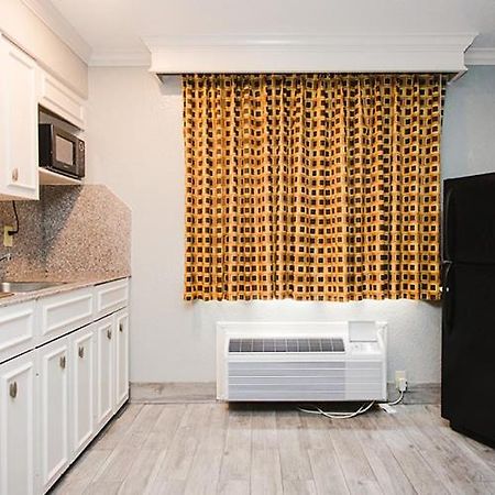 Executive Inn Bacliff Buitenkant foto